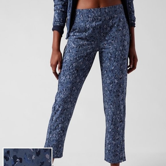 Athleta Brooklyn Ankle Pant size 22 Captivate Chrome Blue. - Picture 1 of 6